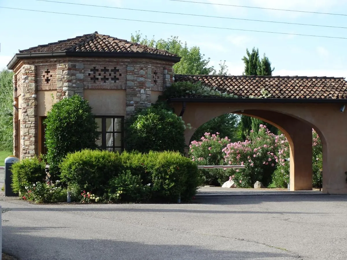 Pozzolengo Golf Residence Apartment Italy